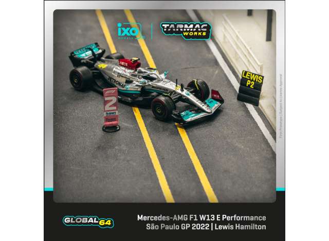 Tarmac Works - 2022 Mercedes AMG F1 W13