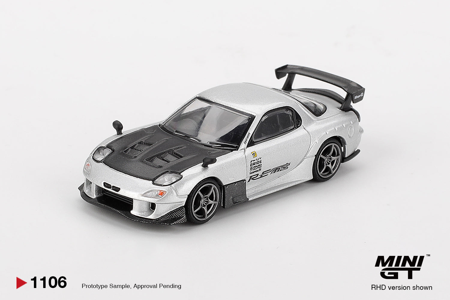 MINI GT 1106 - Mazda RX-7 RE-Amemiya Silver Metallic