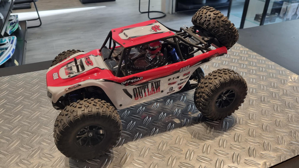 FTX Outlaw Ultra-4 brushless RTR - demo model