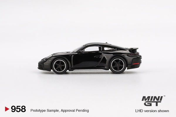 MINI GT 0958 - Porsche 911 Dakar Black