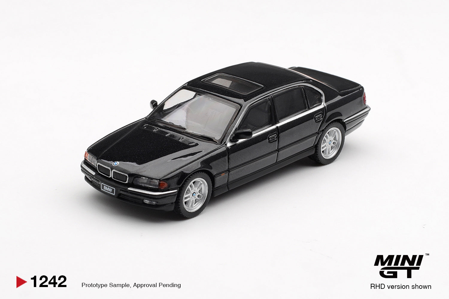 MINI GT 1242 - BMW 750IL Black Sapphire