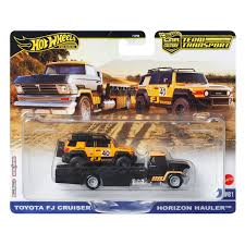 Hot Wheels Team Transport - #81 Toyota FJ Cruiser & Horizon Hauler