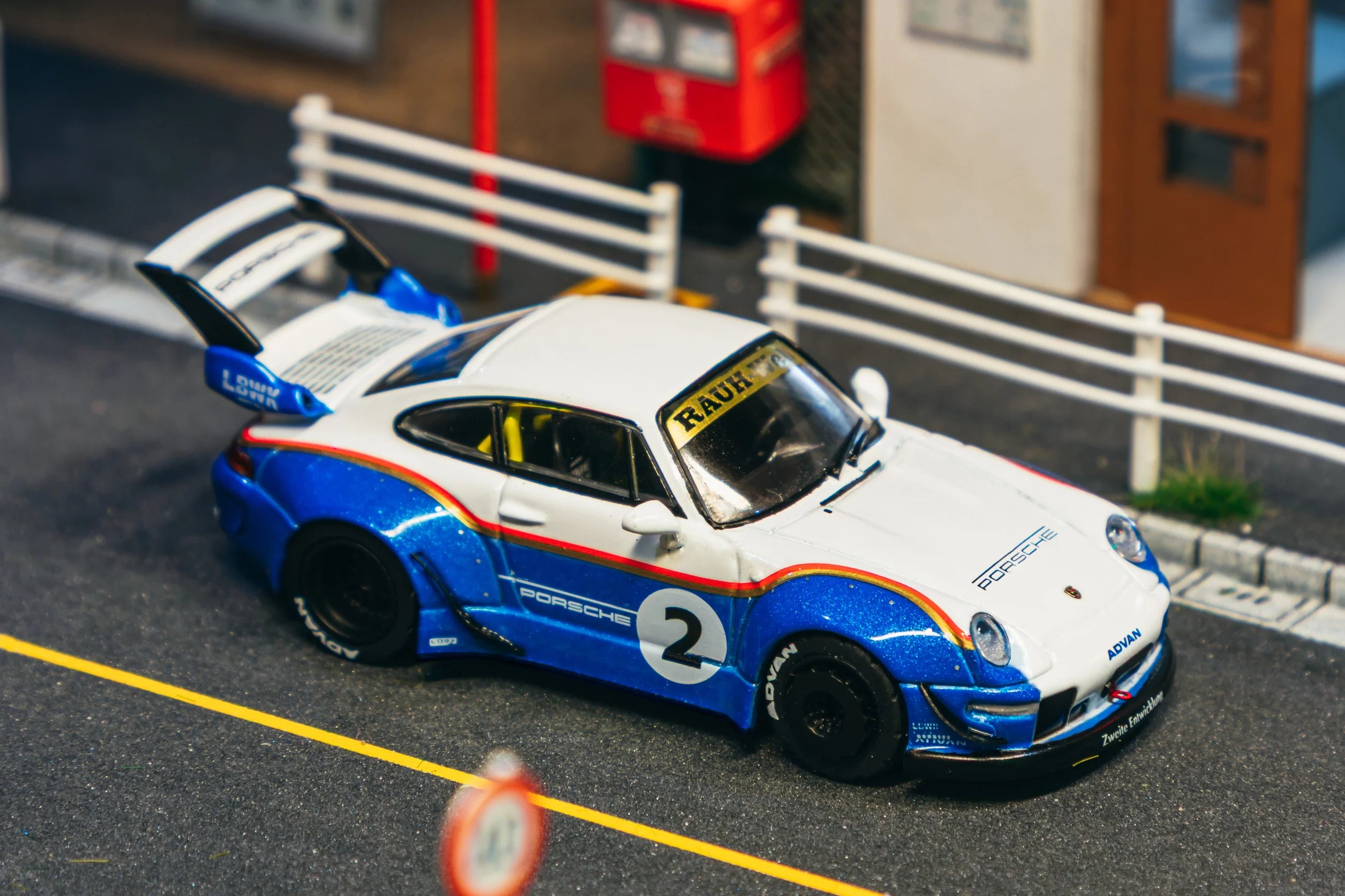 Tarmac Hobby 64 - RWB 993 Liberty Walk with Container Packaging