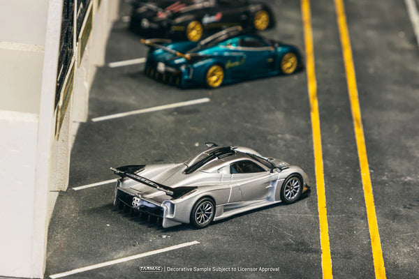 Tarmac Works - Pagani Huayra r, satin silver