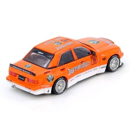 INNO 64 - Rocket Bunny 190E Pandem, orange